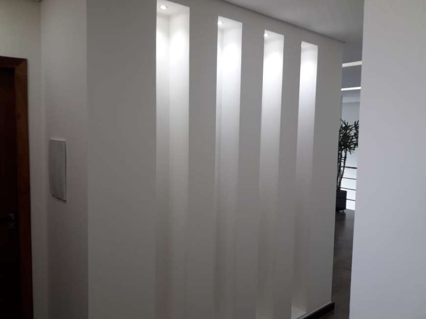 Casa de Condomínio com 4 Quartos à Venda, 392 m² por R$ 1.350.000